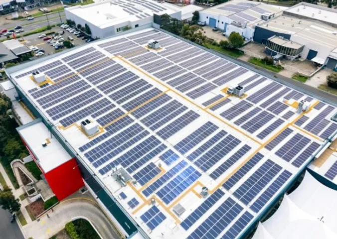 A 0.1% Surge In Roof Albedo In BIPV Can Hike PV Efficiency By 4.5%: Report