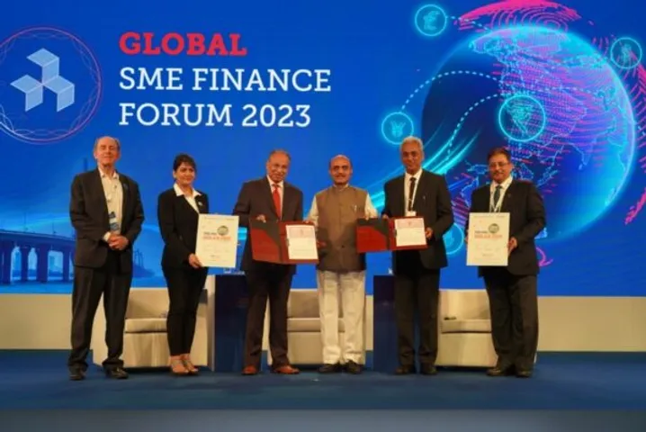 Tata Power Solar Systems Ltd & SIDBI Sign MoU