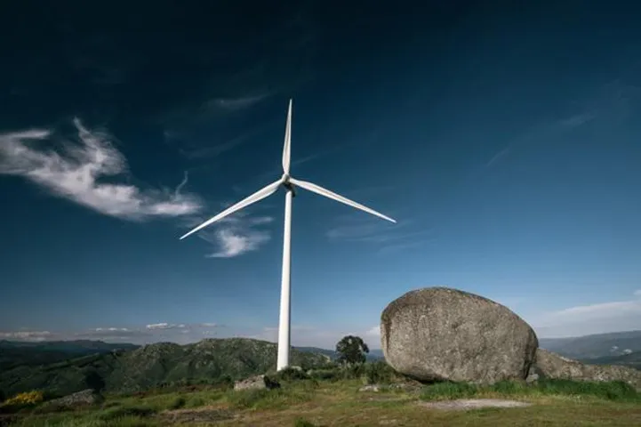 Suzlon Secures Repeat Order Of 193.2 MW From Gujarat Hybrid Project