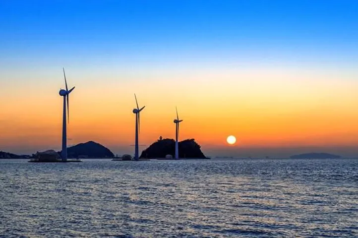 American Firm AES Completes Construction of 3.5 GW Of Renewables