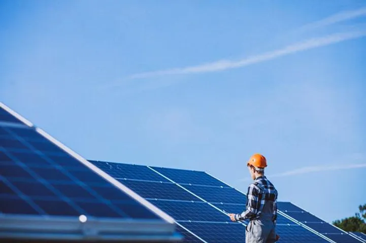 What Energy Transition Means For Indian Homeowners & Individuals?