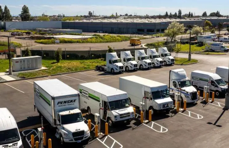 Hitachi, Penske Launch Large-Scale Electric Truck Charging Pilot