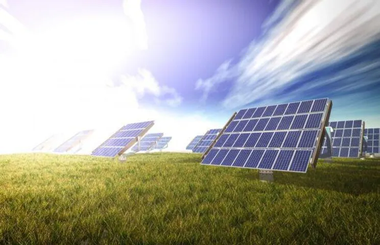 90% Solar Manufacturing Is Concentrated In 5 Developing Countries, Says Report