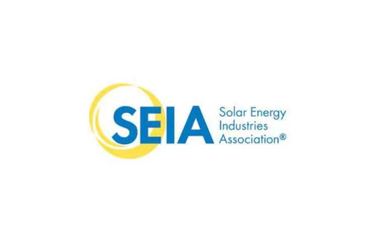 US Solar Manufacturing Soars 71% In Q1 2024, Hits 200-GW Mark