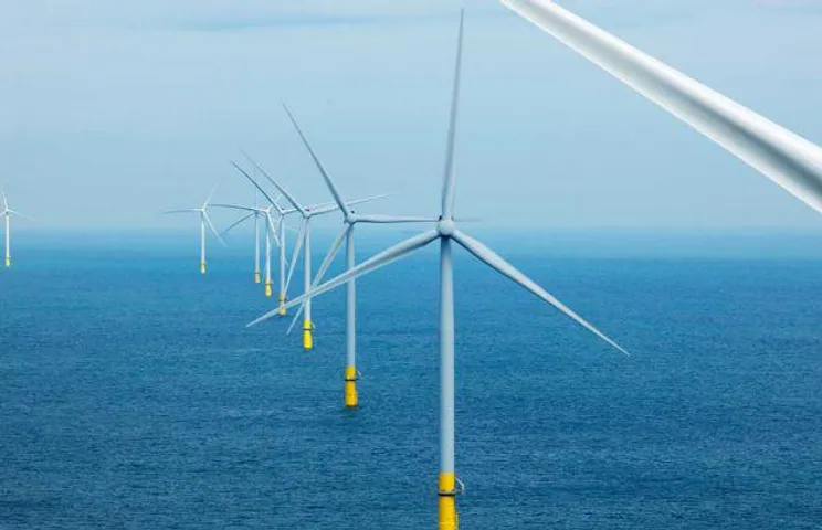 Winds of Change: Offshore Wind Power Emerges as a Key Renewable Energy Source