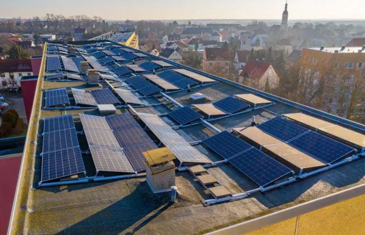 NTPC Awards JSW Neo 300 MW Of 1 GW Hybrid Power Project