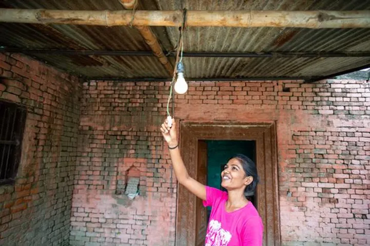 UPNEDA Aims To Solarise Households, Issues Bid For 'Solar Packs'