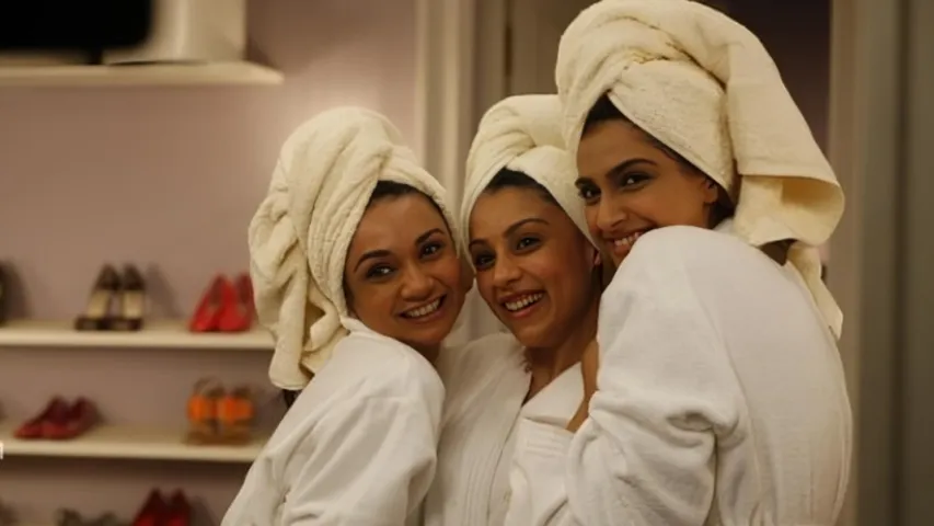 Sisterhood girl gang galentine's bestie best friends staycation