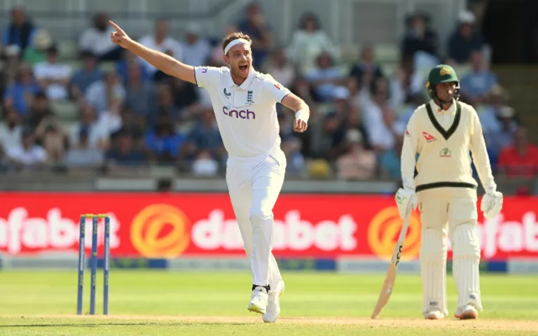 ENG vs AUS 1st Test: लक्ष्य का पीछा करते हुए ऑस्ट्रेलिया को लगे तीन झटके, अब भी जीत के लिए 174 रनों की दरकार