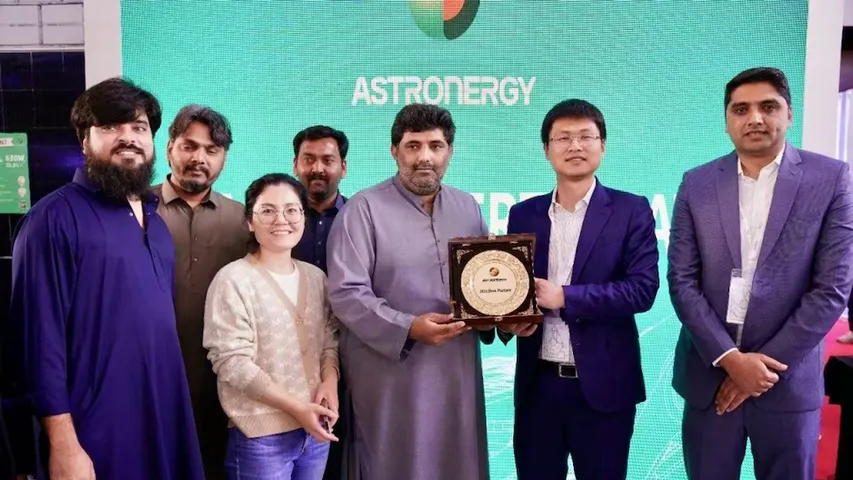 Astronergy hosted the “2024 Best Partner Awards” at Solar Pakistan 2025, recognizing top distributors and solidifying partnerships in the region. 