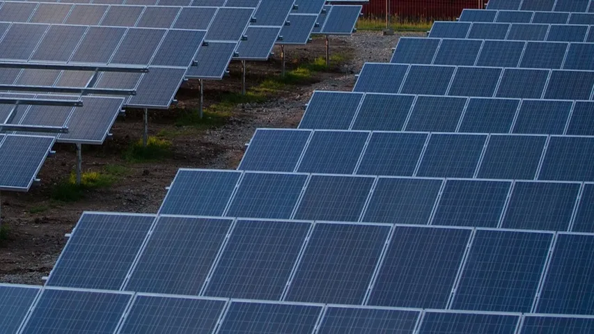 The 1 GW hybrid project by Evren combines mapped land and interconnect-ready sites to enable dispatchable power. 