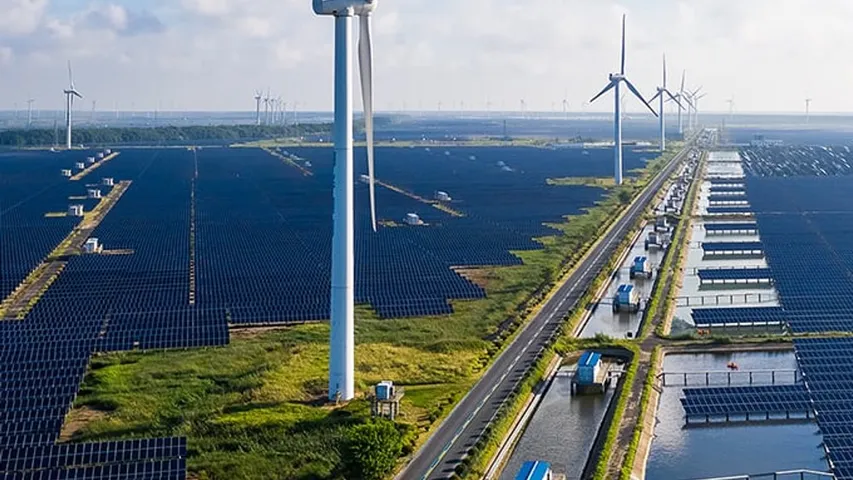 Project Maki is operated by Nozomi Energy and backed by Actis, supporting Japan’s long-term clean energy targets. 