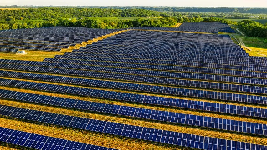 Around 255 billion kWhr of farm power demand has been targeted through feeder solarisation in Maharashtra. 