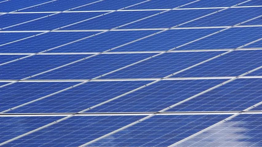 India added 25 GW of renewable energy in 2024, marking a 34.63 percent increase over the previous year’s additions. 