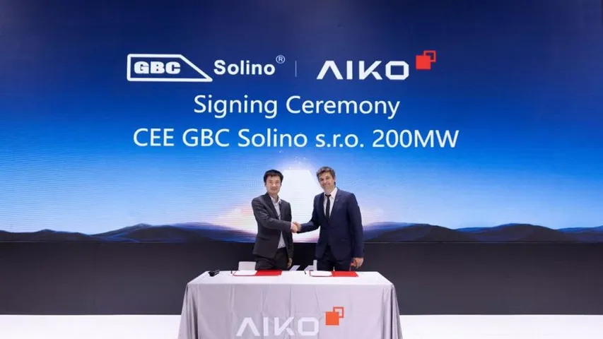 The deal was finalized during Intersolar Europe 2025 and targets EPCs and installers in Austria and the Czech Republic. 
