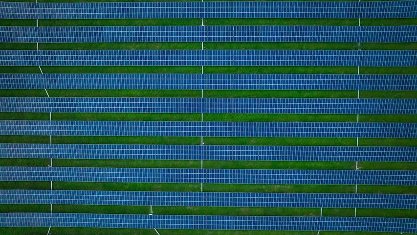 The 1,300-acre ACME Sikar Solar project expanded ACME Solar’s total operational renewable energy capacity to 2.8 GW. 