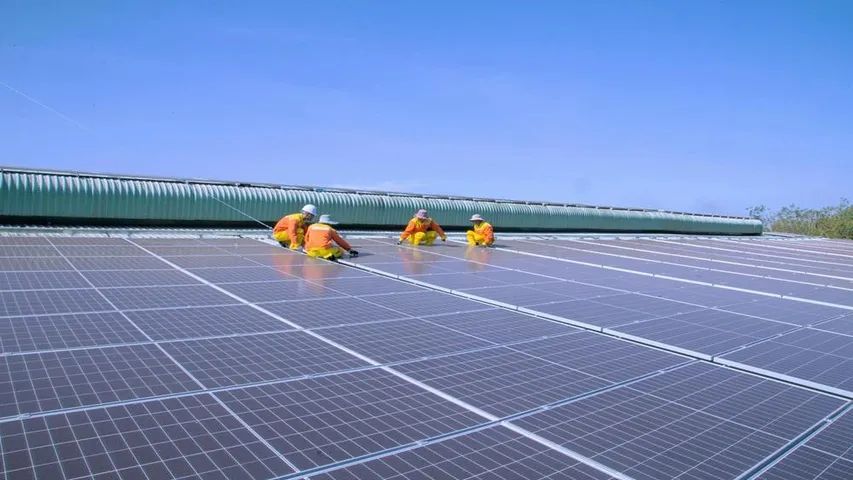 Waaree’s Brookshire facility was set up to meet US local content norms and supply utility and C&I solar projects with faster turnaround. 