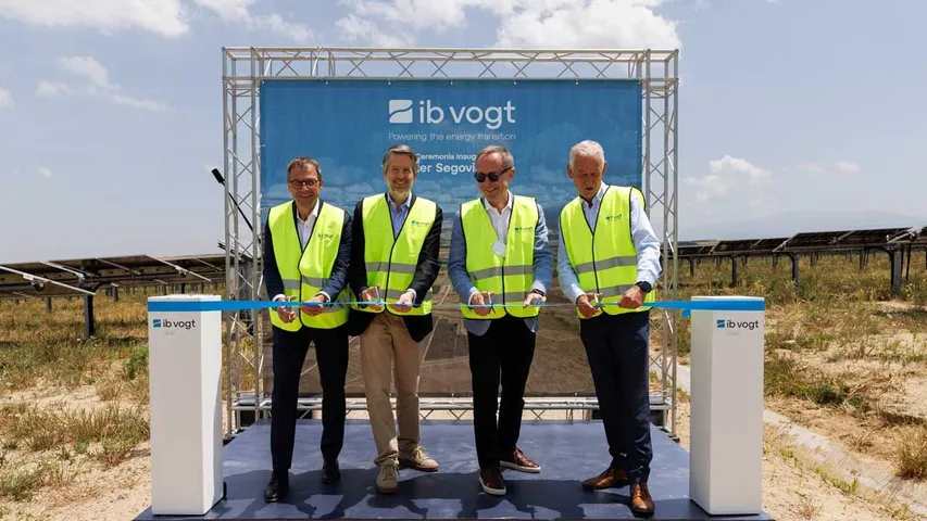 The Segovia Cluster has delivered 513.1 MW through Serbal, Castaño, Pato, and Baobab plants backed by long-term corporate PPAs. 