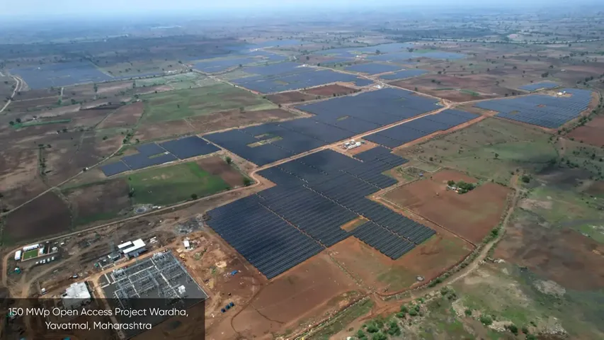 The Dahegaon solar plant in Wardha has been connected to the state transmission utility for direct C&I electricity supply.