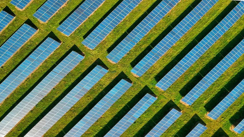 The project has added 220 MW of operational solar capacity to NTPC Green Energy’s portfolio in Madhya Pradesh.