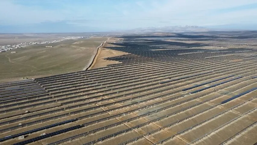 TrinaTrackers power up two Uzbekistan solar parks
