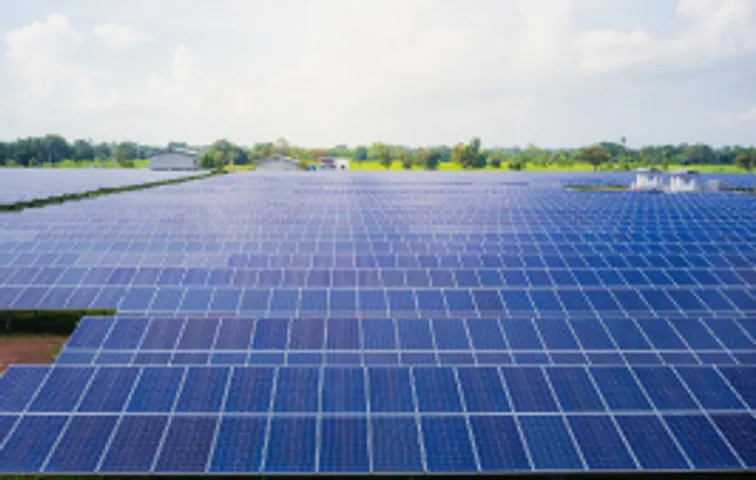 ACCIONA selects Waaree for solar EPC