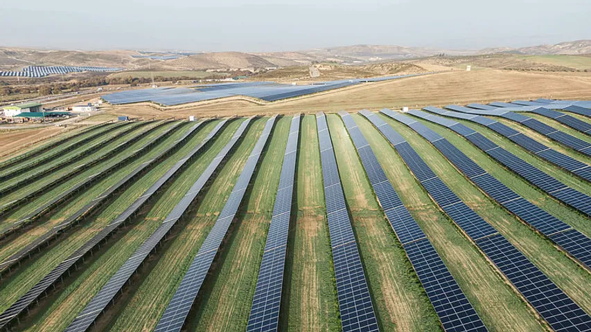 BayWa r.e. announced Agri-PV solar park with VELUX in Spain