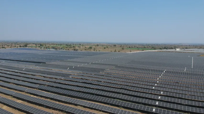 Jalkot solar park begins operations in Maharashtra