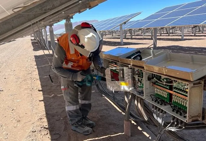 Campos del Sol solar O&M contract goes to RES