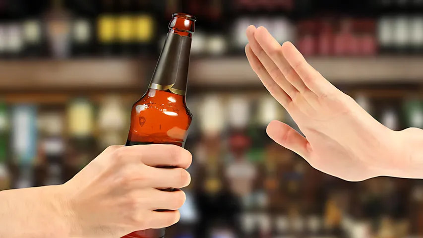 No serving of liquor in bars for below 21, in UP 