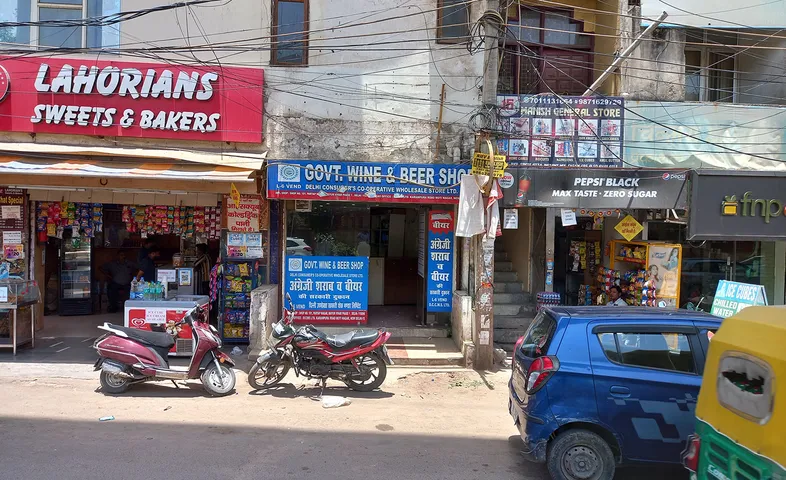 Delhi to double the number of liquor outlets