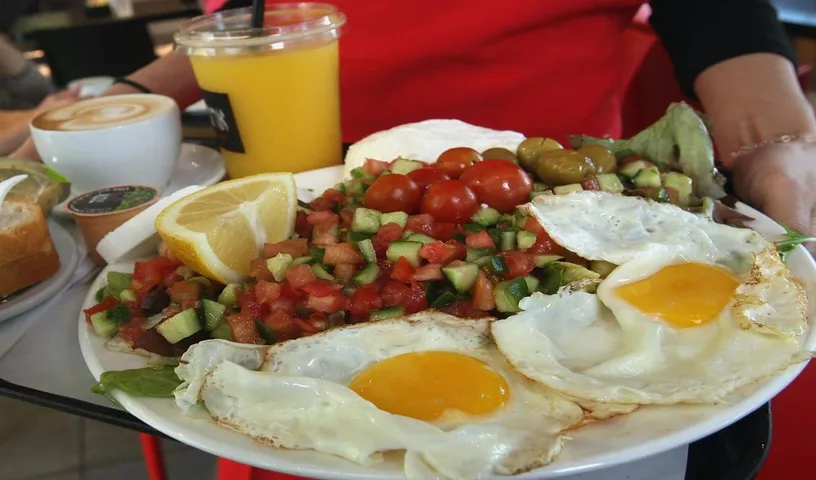 On World Food Day, Here are Breakfasts From All Around The World!