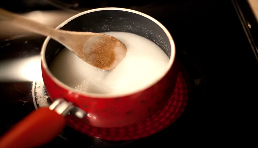 How Milk Wax Is Best For Removing Facial And Body Hair?