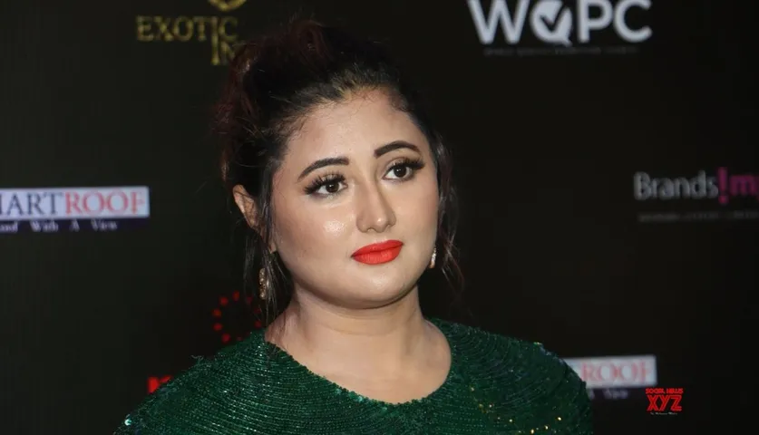 Rashmi Desai Got Teary Eyed While Sharing Her Casting Couch Experience