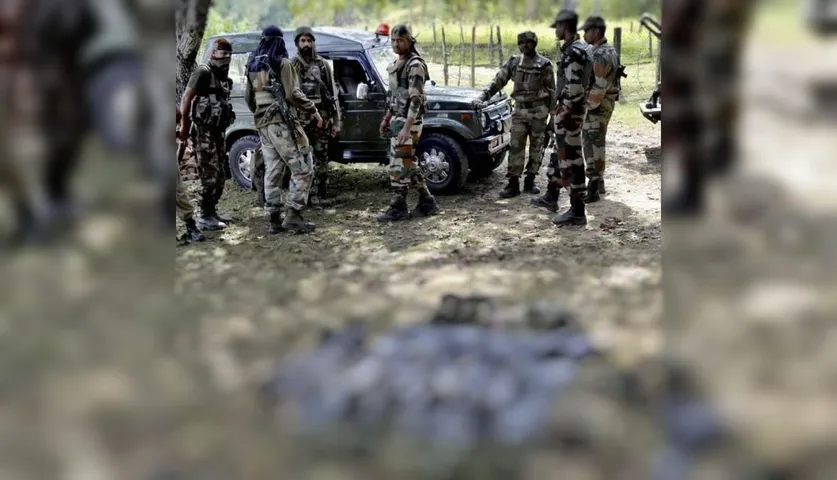 After A Long Anxious Night, We Have This Heart-Breaking News About Handwara Encounter