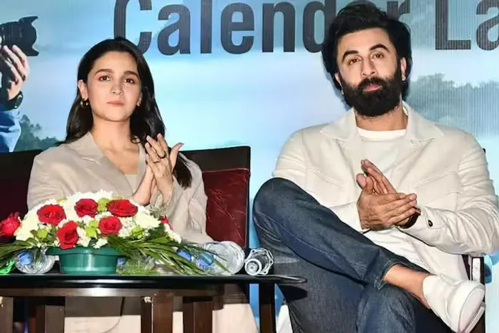 Alia Bhatt Trolled After Forgetting Iconic Song, See The Video Here!