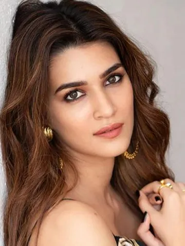 Kriti Sanon Describes Her Character in Shehzada