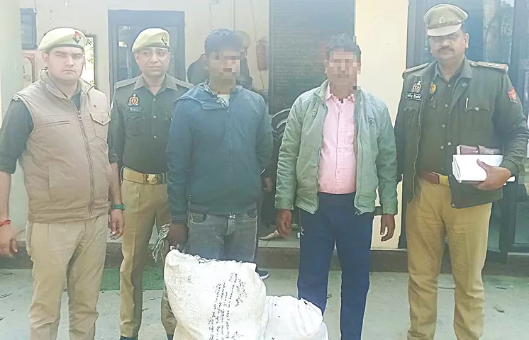 Bareilly Police caught two smugglers