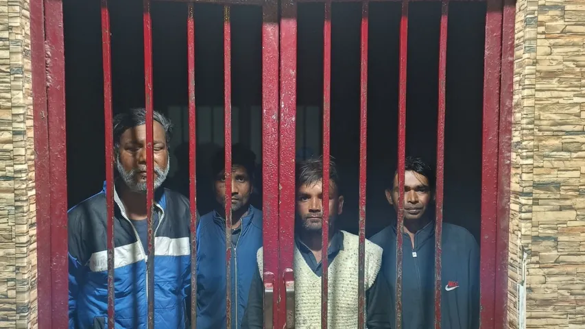 खुले में शराब पीने वाले गिरफ्तार