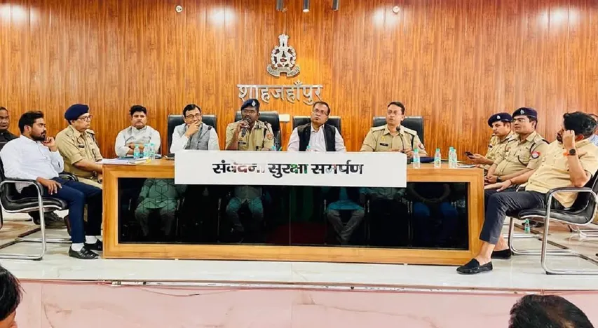 धर्मगुरुओं और नागरिकों के साथ बैठक