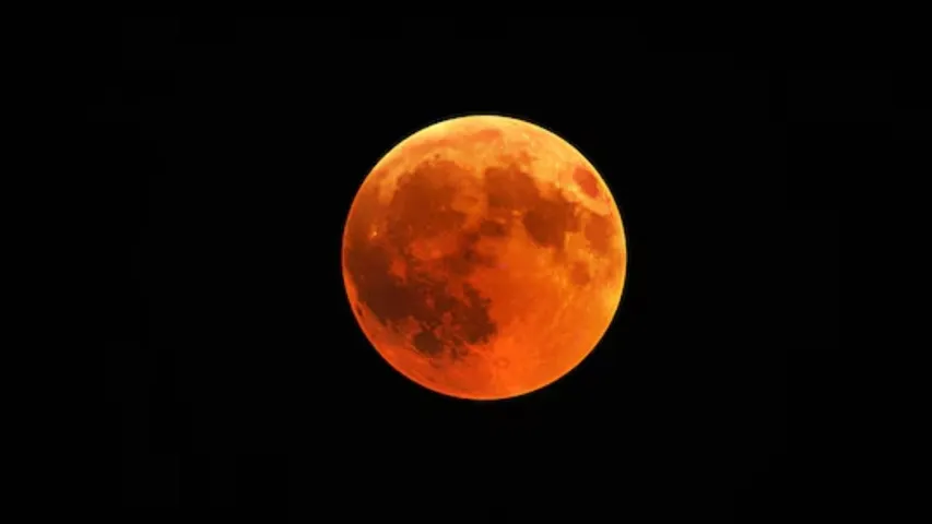 blood moon