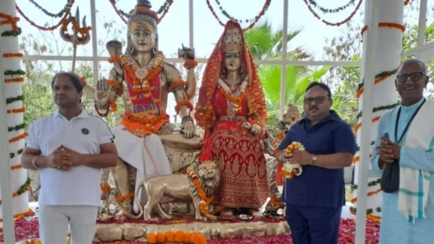 प्राचीन डसना मंदिर में कार्यक्रम 