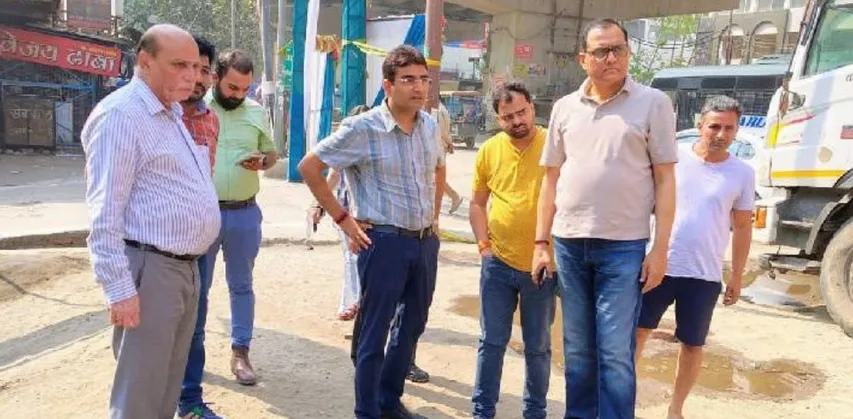 Noida Authority strict on negligence in cleaning, imposed fine on construction company and vendors