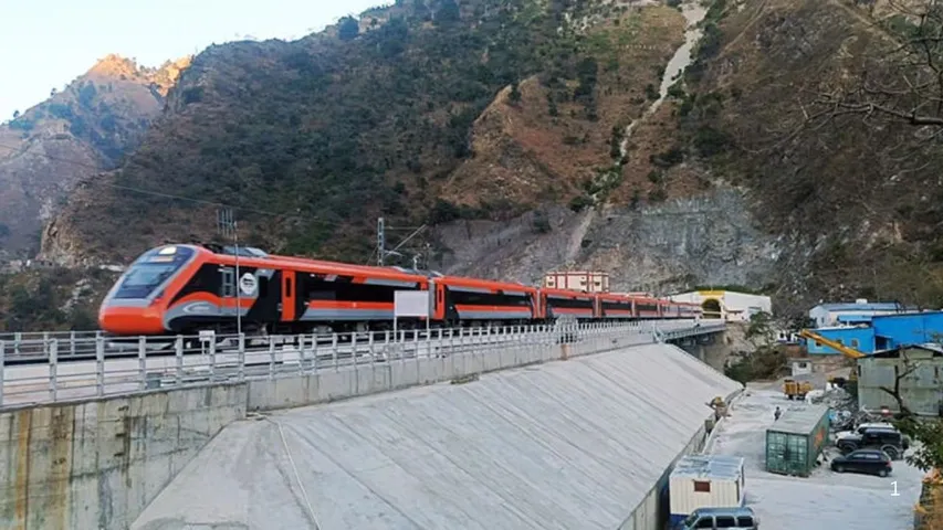 वंदे भारत स्लीपर ट्रेन नई दिल्ली से पुणे
