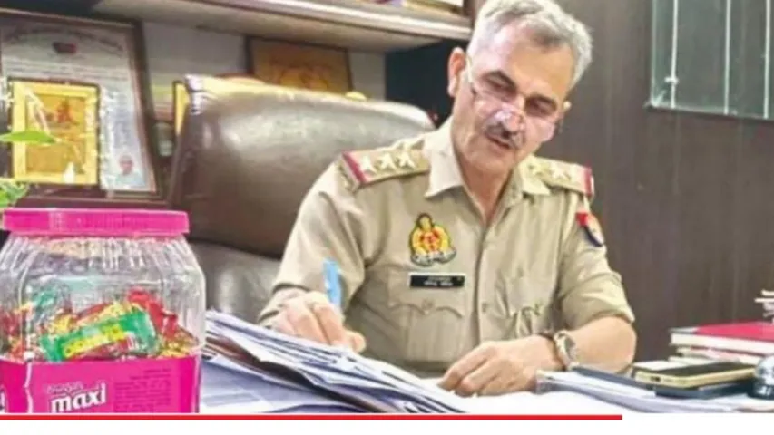 कोतवाली में टॉफी 