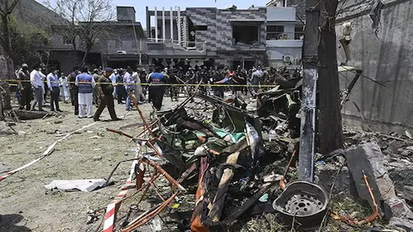 LAHORE BLAST NEWS