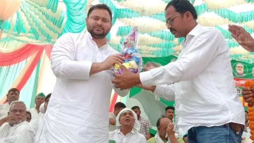 Tejashwi Yadav Triple Murder aaropi