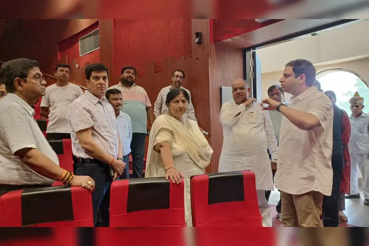 Ghaziabad: रानी अहिल्याबाई होल्कर की 300वीं जयंती पर भव्य समारोह की तैयारियां तेज