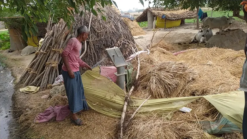 चार साल से नल खराब, शिकायतों का असर नहीं