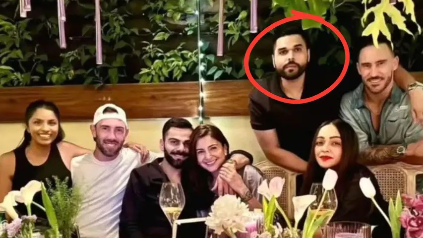 Nikhil Sousley with RCB Team (in red cirle)